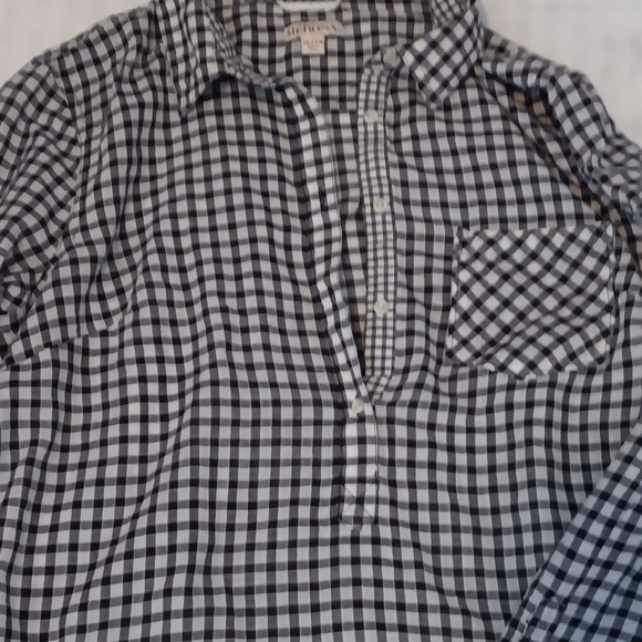 Black and cream women's shirt. - Picture 2 of 4